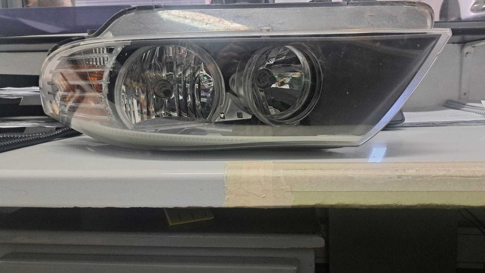 Farol esquerdo bmw E91 led