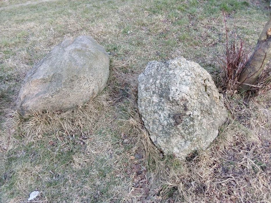 Kamienie , głazy polne