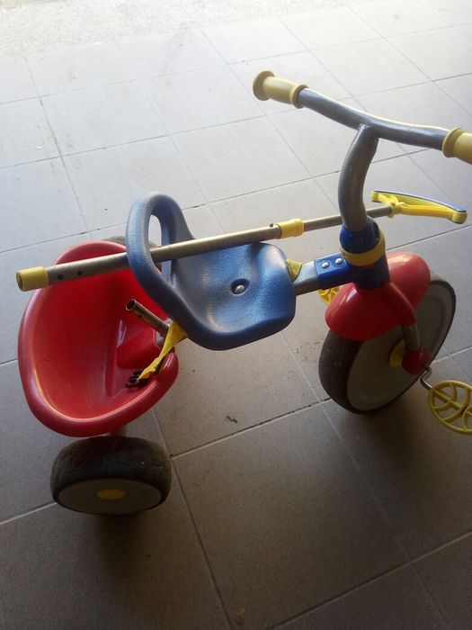 Triciclo crianças