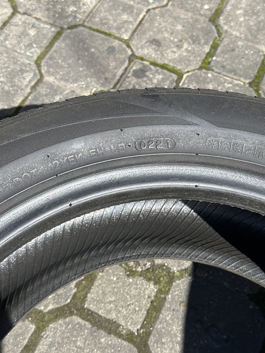 Opony całorochne laufenn 215/55r16