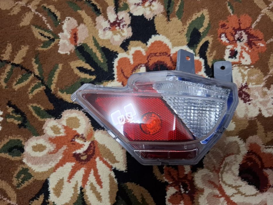 Ліхтар протитуманний задній L Toyota RAV4 15-19