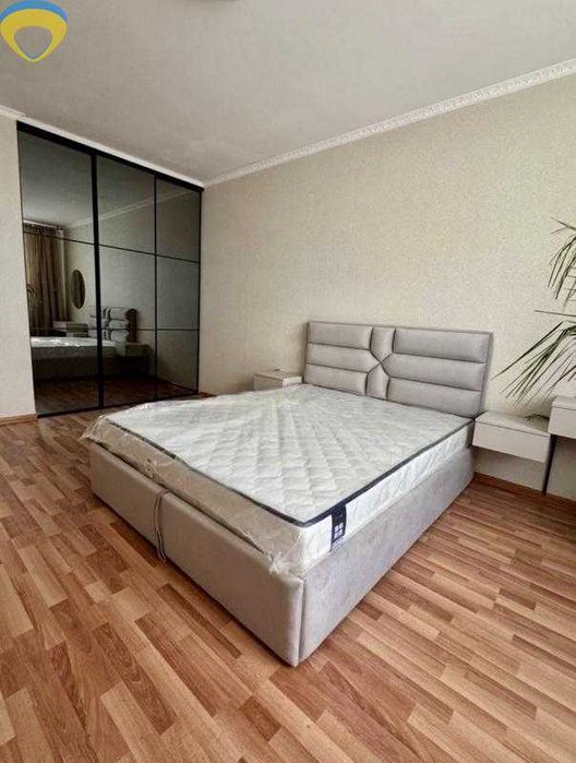 Продам 1 комнатную квартиру с ремонтом/Бреуса/СК Стикон/Черемушки