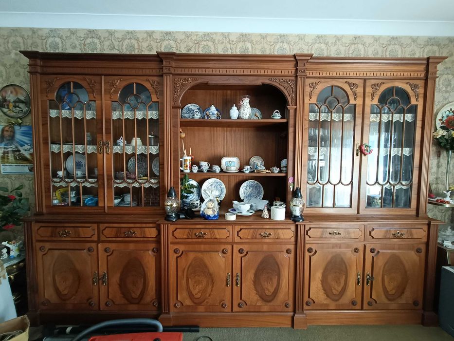 Cristaleira de Sala