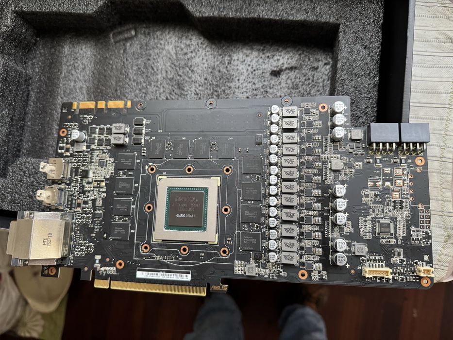 Asus Strix GTX 980 Ti DirectCU III OC