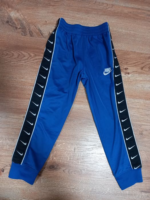 Спортивные штаны