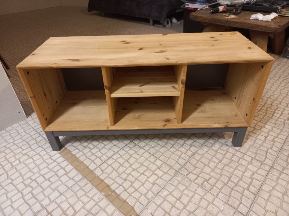 Movel de tv de madeira