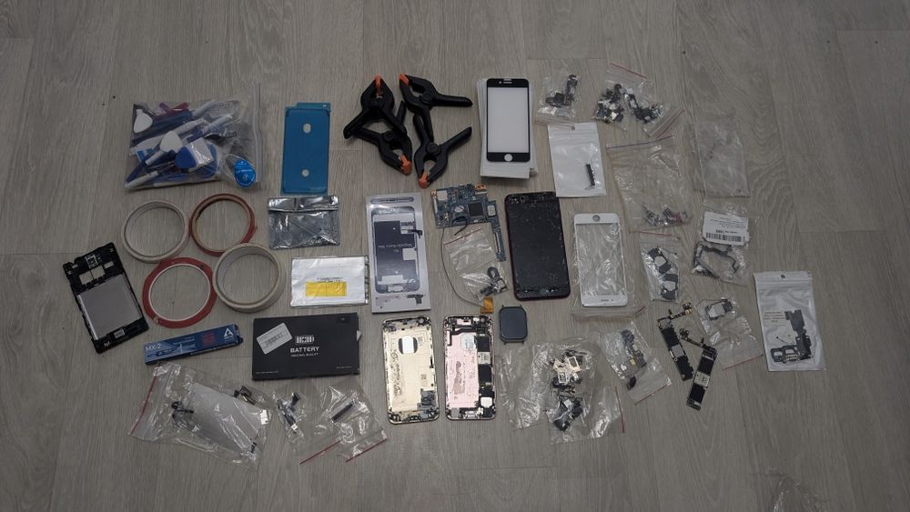 Лот Планшетів і Телефонів. Samsung і iPhone
