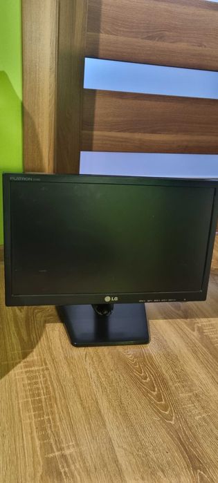 Monitor LG Flatron 19 cali. Uszkodzony
