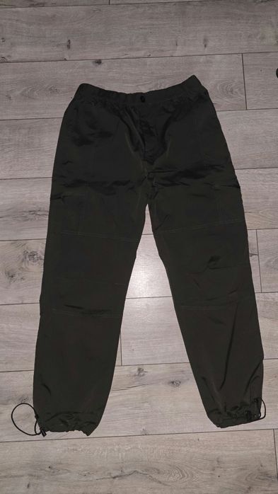 Штаны с затяжками