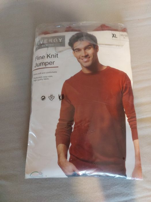 Nowy  sweter w roz. XL