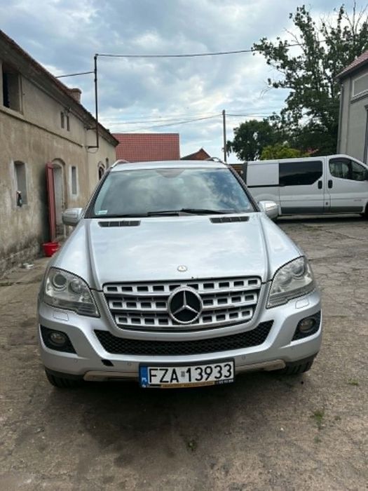 Mercedes-Benz ML Mercedes ML 320 ŁADNY