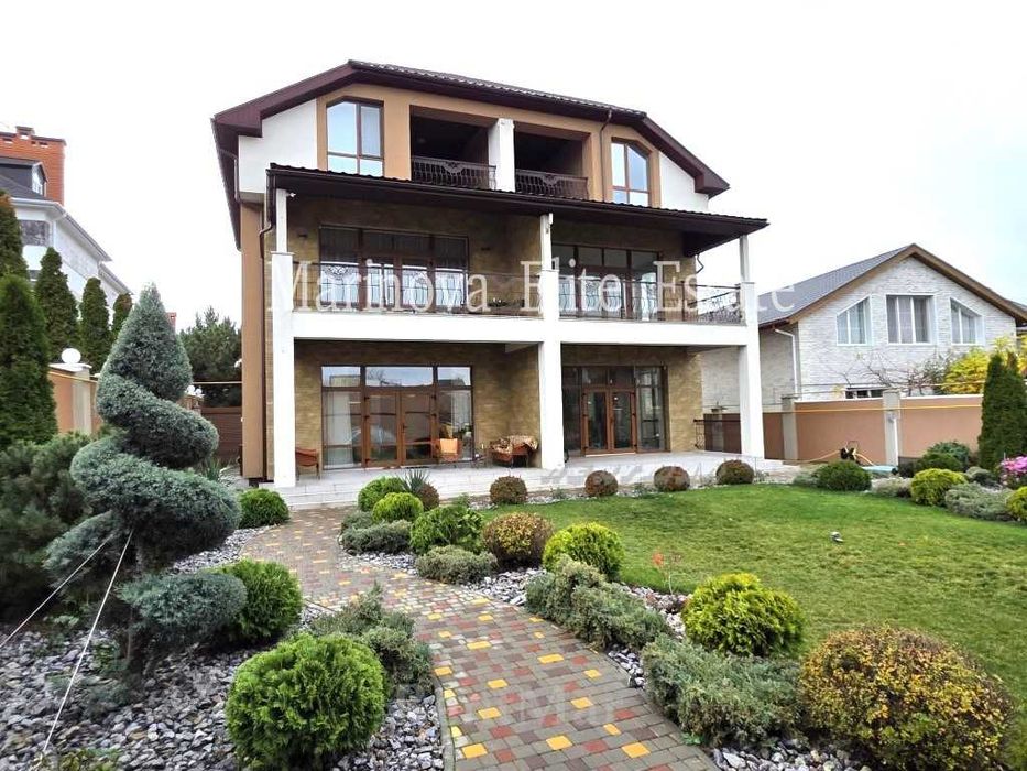 600 м 12 соток Подвал Высокое качество! Совиньон Дом на 2 семьи