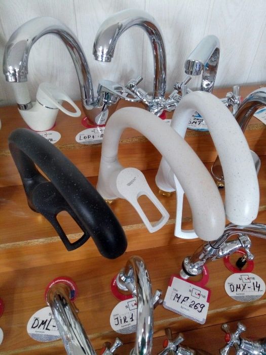 Гранитные мойки VERONA Склад в Запорожье. Смесители в цвет и сифоны