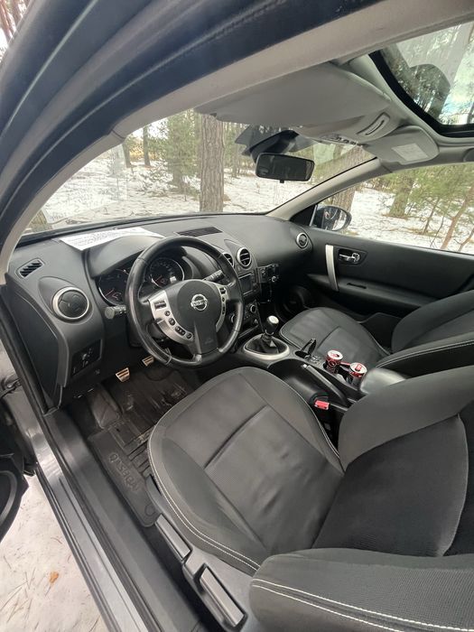 NISSAN Qashqai 2012