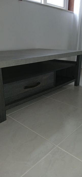 Mesa de centro em bom estado