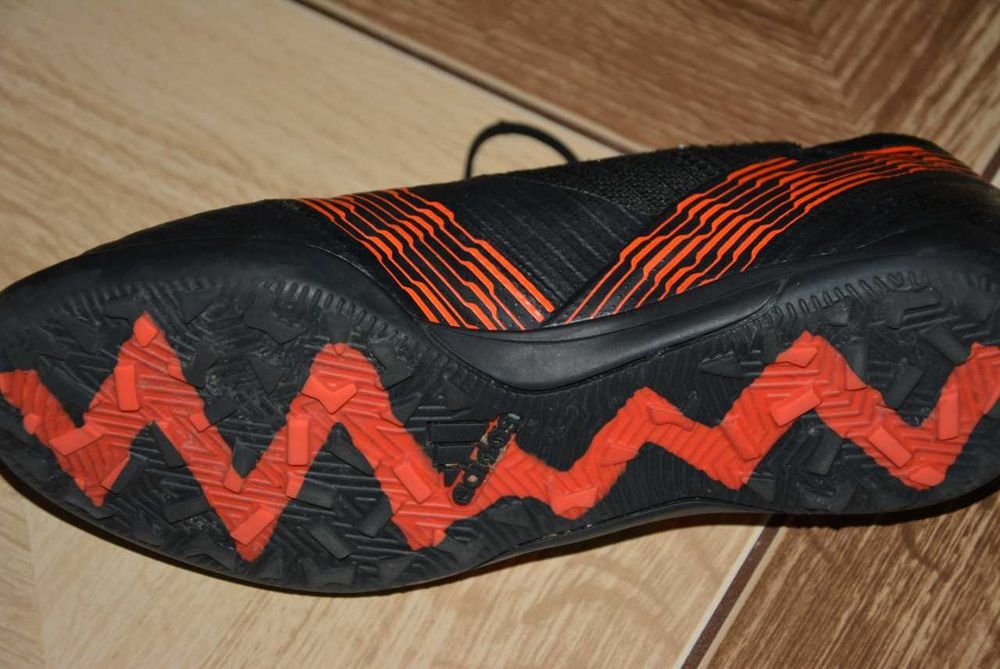 Buty turfy firmy adidas rozm. 38 2/3