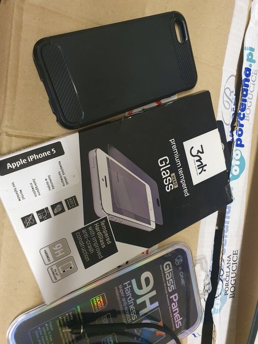 Akcesoria Iphone SE 5 5s etui oryginalna ładowarka szkło hartowane