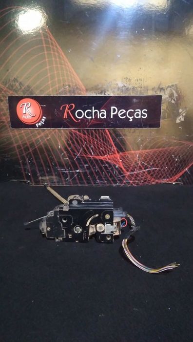 Fecho Da Porta Frente Dto Seat Leon (1M1)