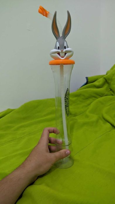 Garrafa do Pernalonga - Parque Warner Madrid