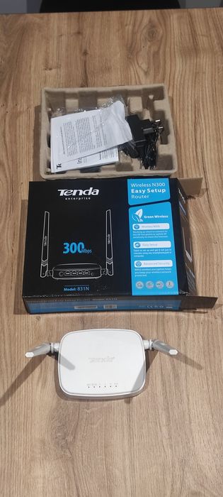 Router TENDA model 831 N