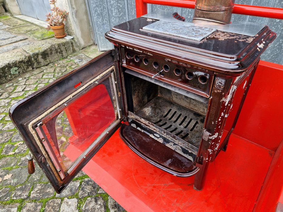 Salamandra Hergom a lenha.