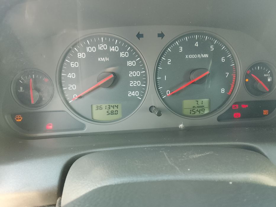 Volvo V40 1.6 bom estado