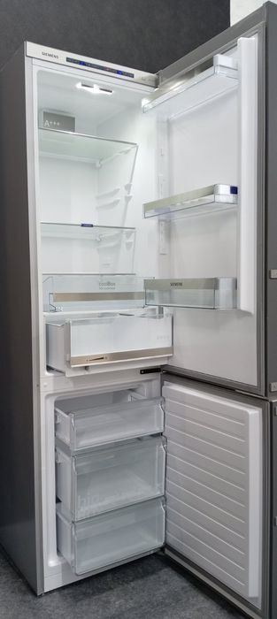 Холодильник Siemens