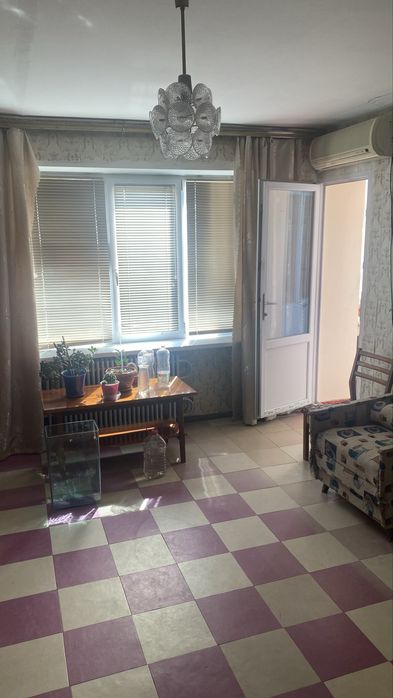 Продам 2-х комнатную квартиру ул.Героев Днепра,54