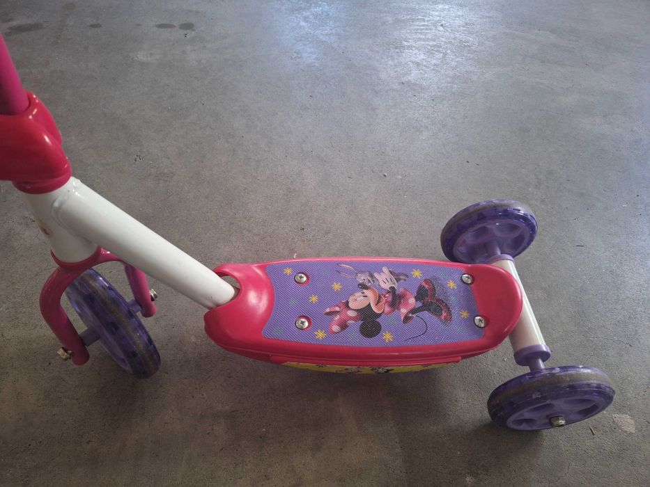 Trotinete de 3 rodas (Disney / Minnie)