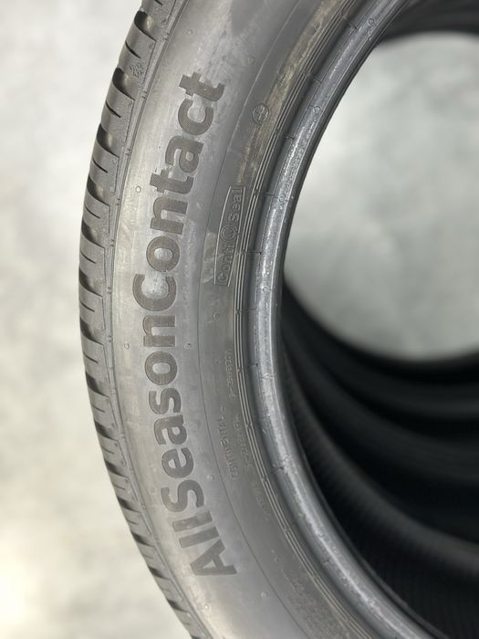 Комплект нових шин Continental AllSeasonContact 235/50 R19 99T