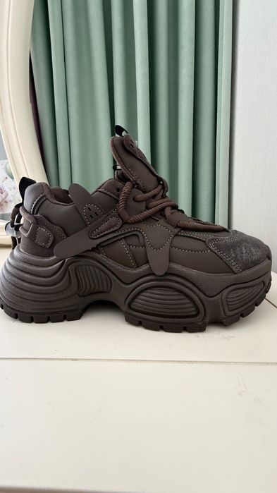 Кросівки, 37р, супер якість, нові