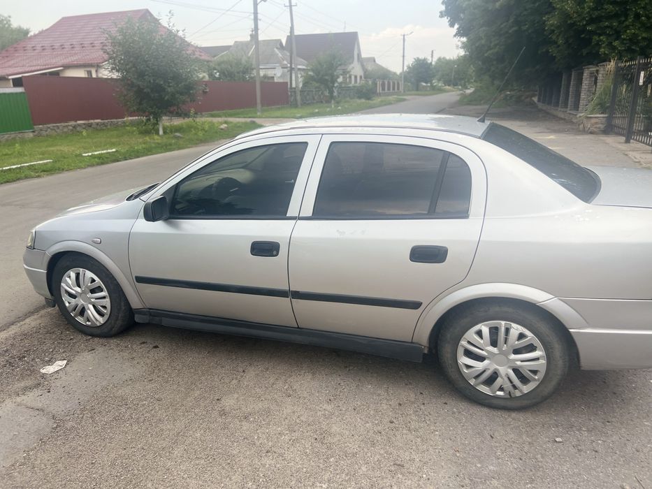 Продам автомобіль Опель Астра G