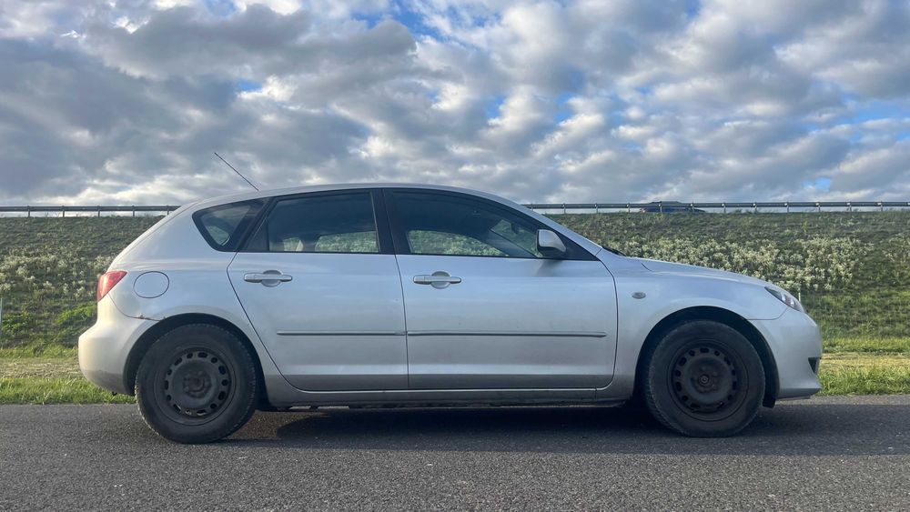 Mazda 3  1.4 benzyna + LPG  2004r.