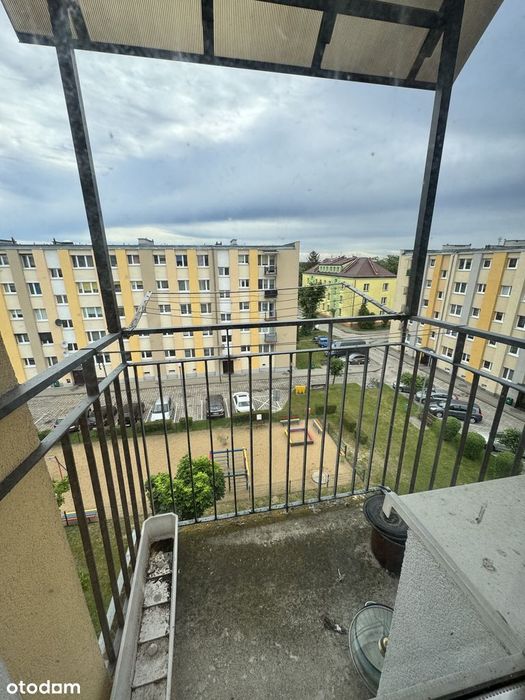 Dwupokojowe mieszkanie z balkonem w Uniejowie na sprzedaż