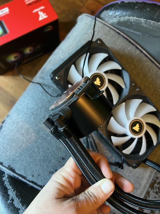 Cpu Cooler 240 liquid cooling como NOVO
