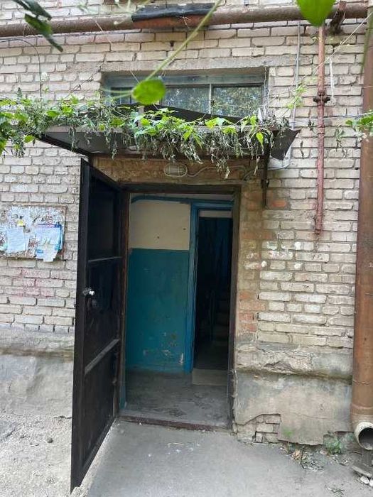 Продаж 1/2 частки квартири
