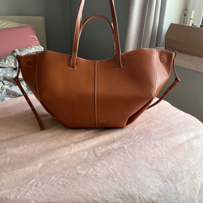 Mala polene cyme camel