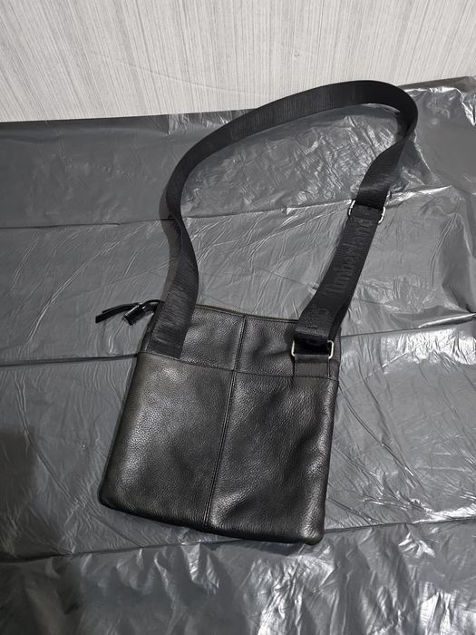 Шкіряна сумка Piquadro та Timberland