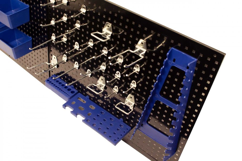 Jogo de 2 painéis perfurados para ferramentas + oferta 32 acessórios