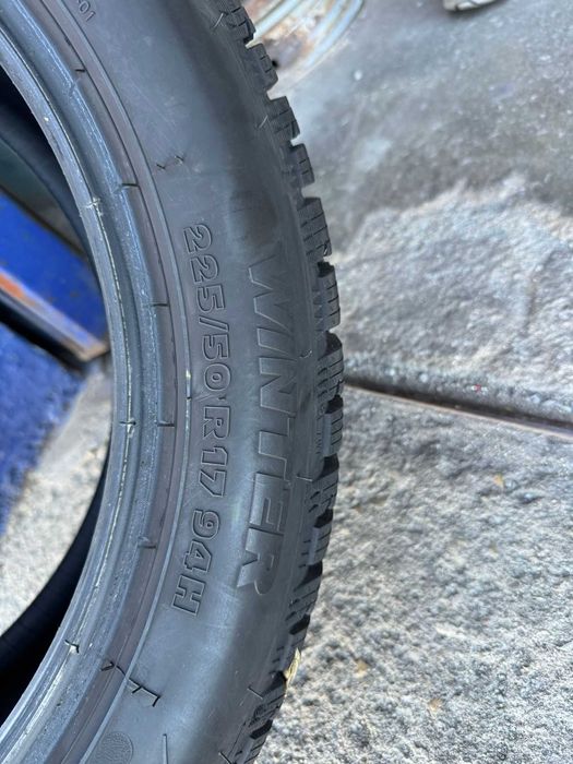 4 Pneus inverno Taurus Winter 225/50 R17 94H M+S praticamente novos
