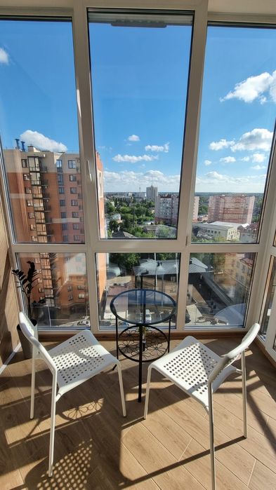 Подобово та погодинно•Авто та залізничний вокзал