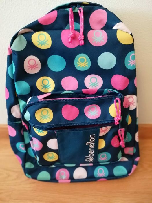 Mochila escolar Benetton por estrear