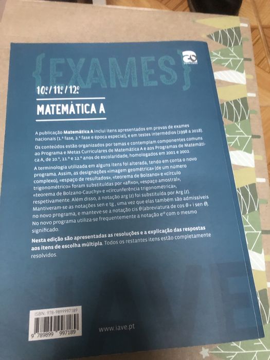 Livro IAVE exame matemática 12 ano