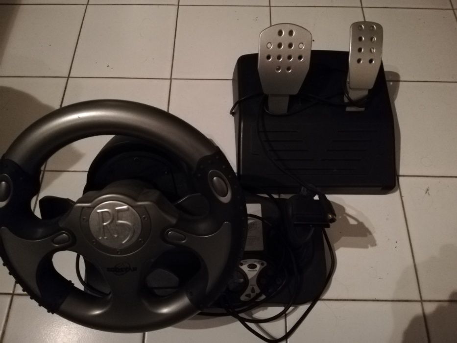 Volante e pedais para PS 1 / 2