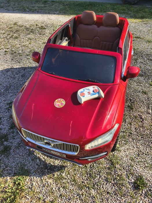 Volvo XC90 dla dzieci elektryczny