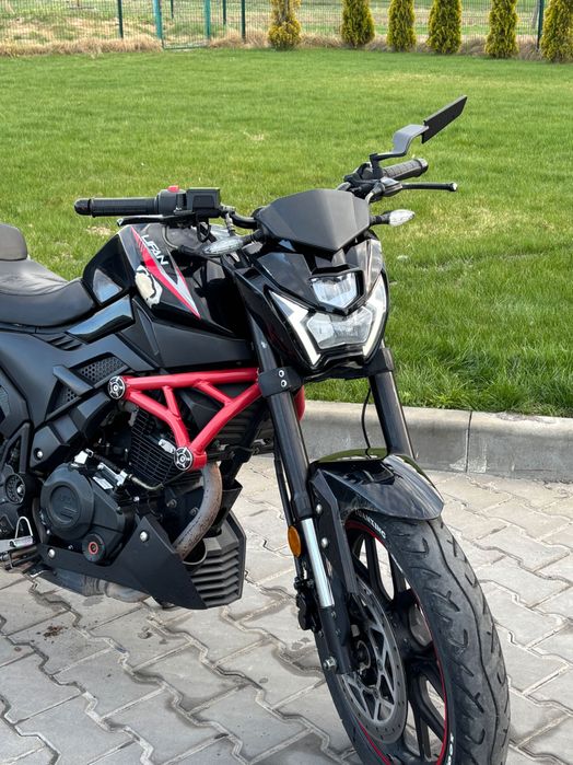 Мотоцикл lifan sr200
