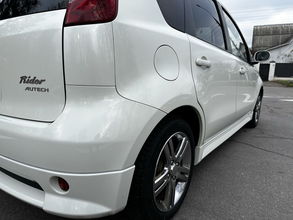 Nissan Note 2011 avtomat