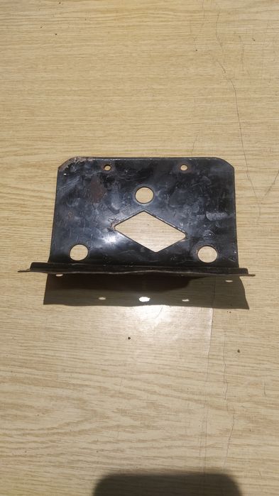 Продается Крепление заднего Стопача ЯВА.