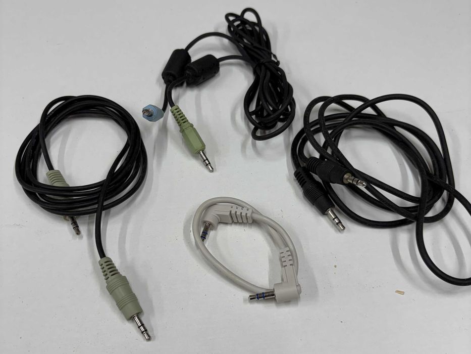 Lote 4 Cabos Áudio Auxiliar Jack 3.5mm (PC / Carro / Stereo)