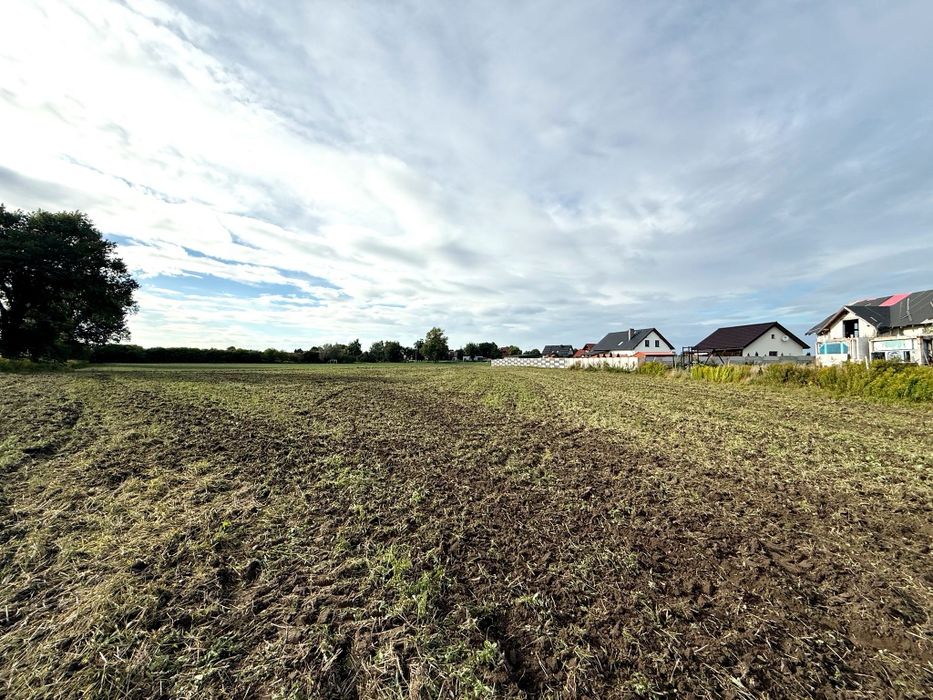 Działki budowlane z warunkami zabudowy – Kanclerzowice, gm. Żmigród | 1056 i 1200 m² - Więcej